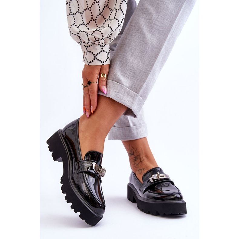 FJ1 Lakierowane Mokasyny Z Ozdobą Na Platformie Czarne Glory 2
