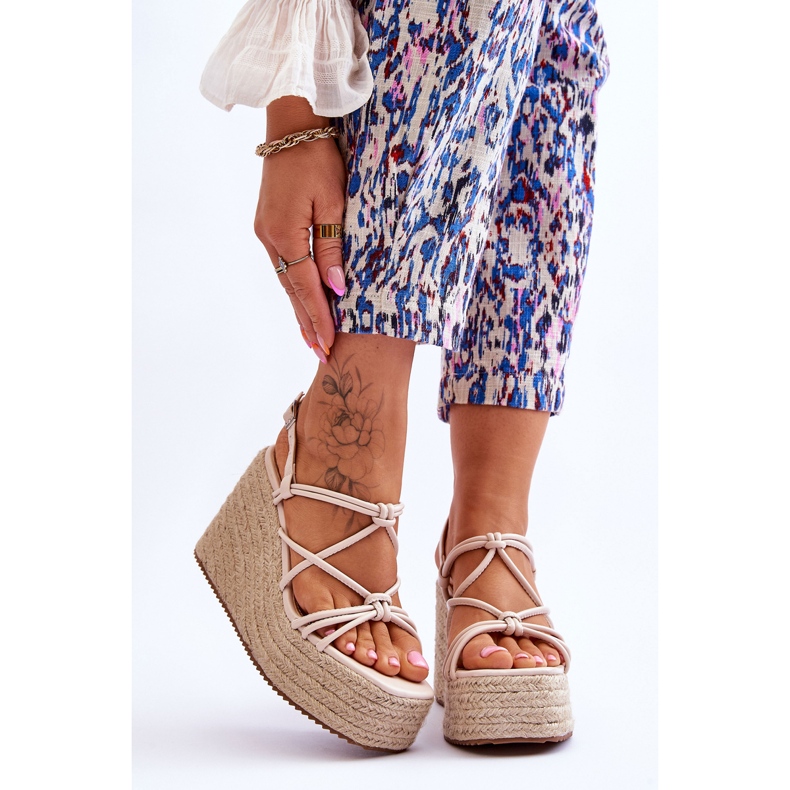 Modne Sandały Na Koturnie Z Plecionką Beżowe Nessia brązowe 1