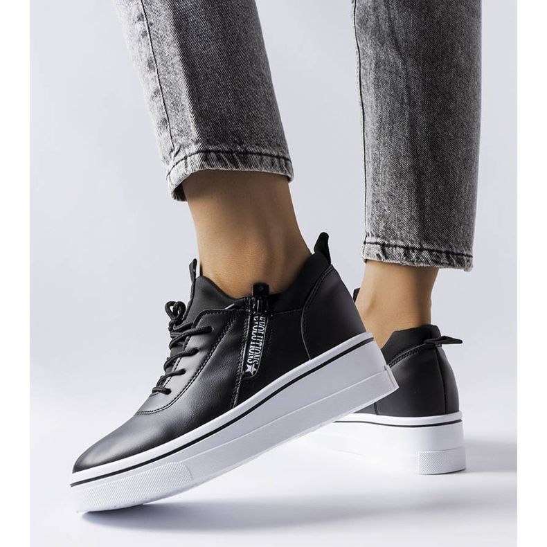 Czarne sneakersy na niskiej koturnie Mathieu 1