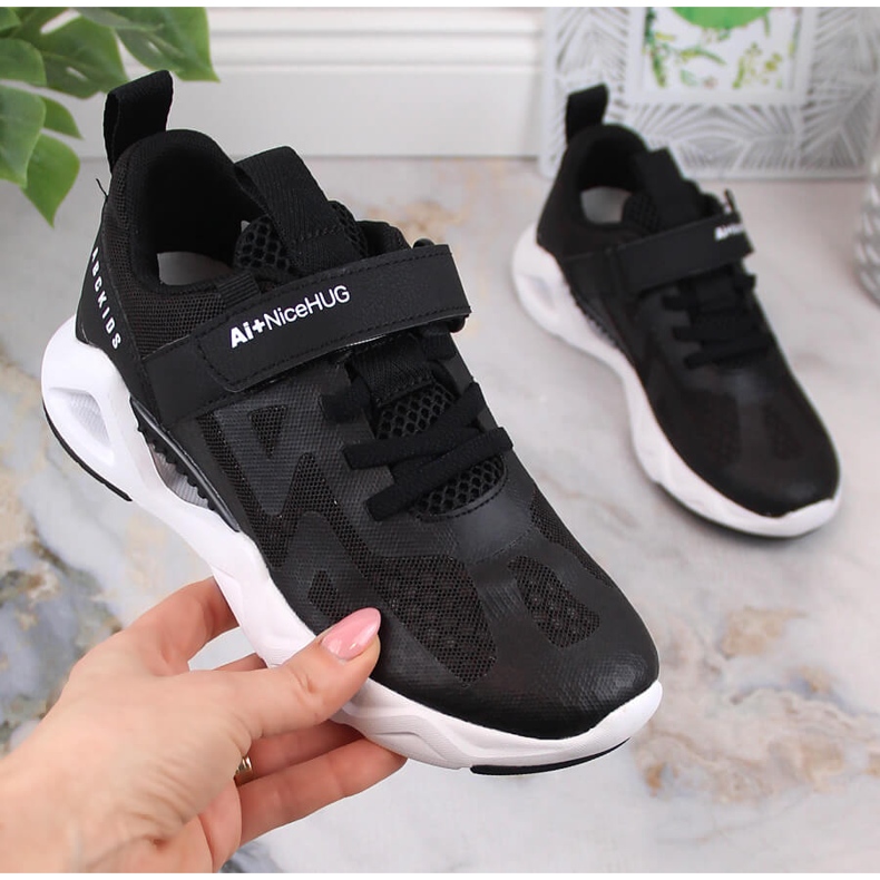 Atletico Buty sportowe dziecięce na rzep czarne AbcKids B022302001 1