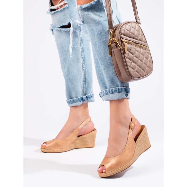 W. Potocki Eleganckie sandały na koturnie Potocki beżowy 1