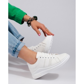 Białe buty sportowe sneakersy na platformie Shelovet 4
