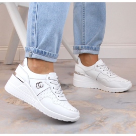 Skórzane komfortowe półbuty damskie na koturnie sneakersy białe S.Barski LR29169 2