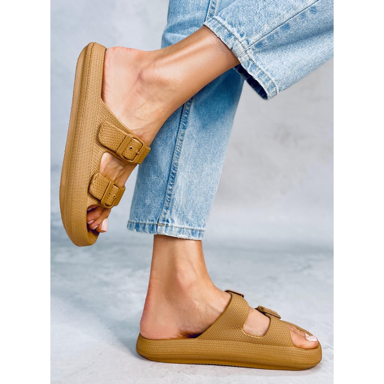 Klapki gumowe Aryn Khaki brązowe 2