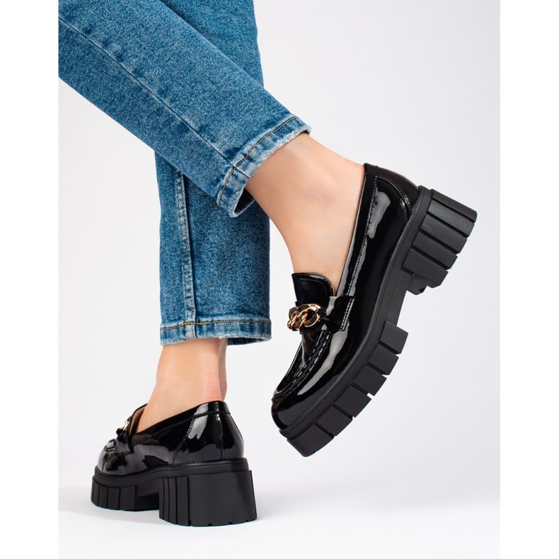 Lakierowane półbuty na platformie czarne Shelovet 1