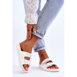 Damskie Klapki Na Platformie Białe Vertigo 2