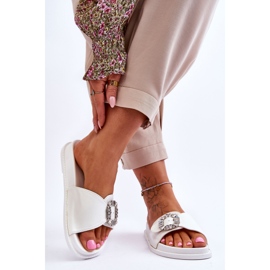 Damskie Klapki Na Platformie Z Ozdobą Białe Beneca 2