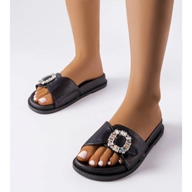 Czarne klapki zdobione cyrkoniami Griegsvei 1