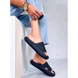 BM Klapki poduszkowe Yang Black czarne 1