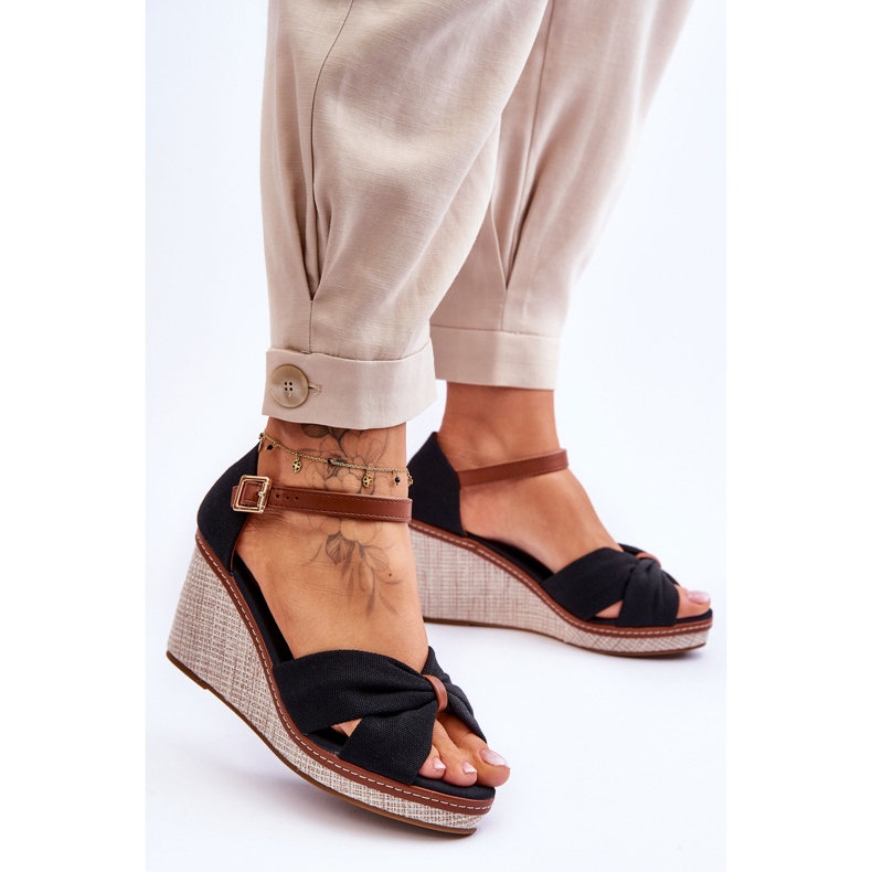 Sandały Damskie Na Koturnie Czarne Daphne 2