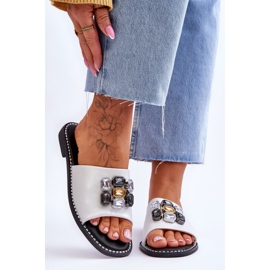 Damskie Klapki Z Kamieniami S.Barski KV-2775-31 Biało-Srebrne białe 1