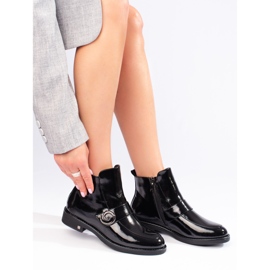 Czarne lakierowane botki W. Potocki 1