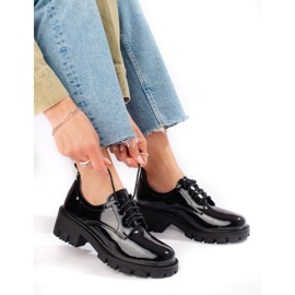 W. Potocki Lakierowane półbuty damskie ze sznurowaniem Potocki czarne 1