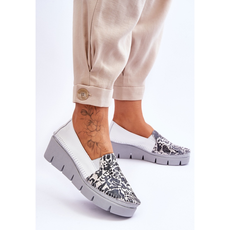 Skórzane Tenisówki Na Koturnie Maciejka 5814A-11 Biało-Czarne białe 2